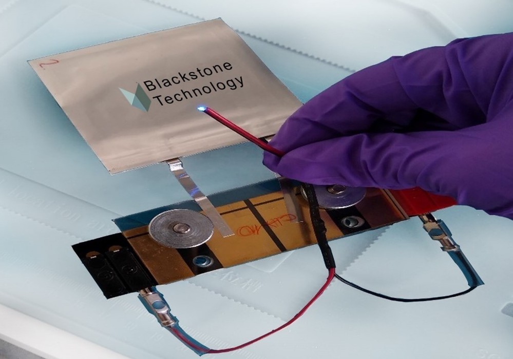帶有發光 LED 的 5x5 平方厘米軟包電池,使用 Blackstone 的神秘技術進行 3D 打印 帶有發光 LED 的 5x5 平方厘米軟包電池,使用 Blackstone 的神秘技術進行 3D 打印